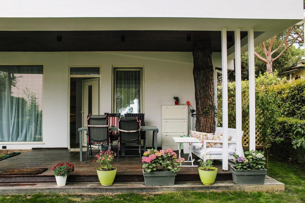Ivy Lalzi Bay Beach House ดูร์เรส ภายนอก รูปภาพ