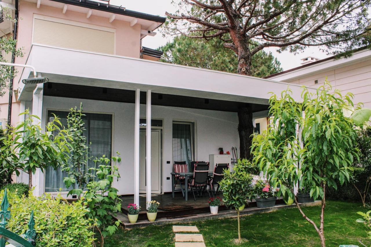 Ivy Lalzi Bay Beach House ดูร์เรส ภายนอก รูปภาพ
