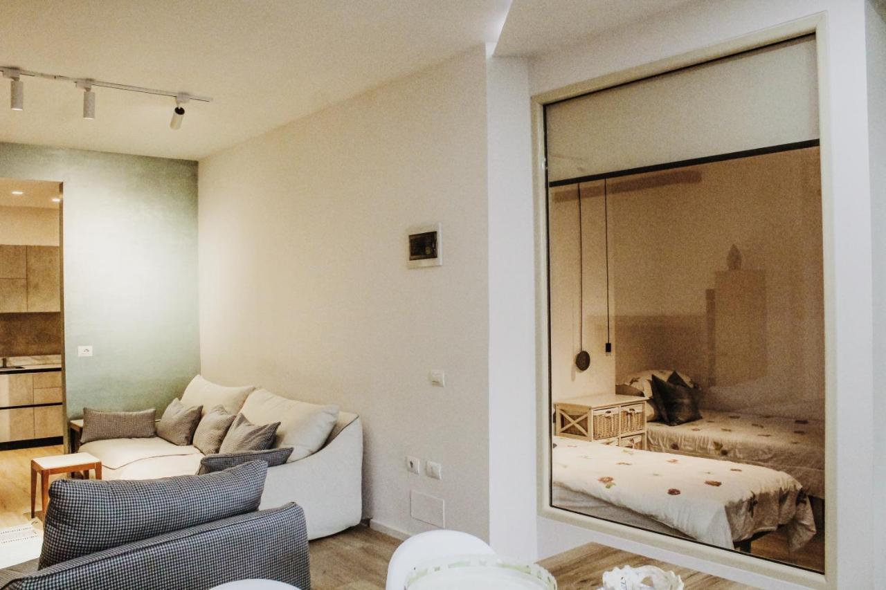 Ivy Lalzi Bay Beach House ดูร์เรส ภายนอก รูปภาพ